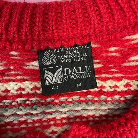 DALE OF NORWAY Vintage Pure New Wool Fair Isle Snow Flake Cardigan Sweater sz M - Picture 7 of 10